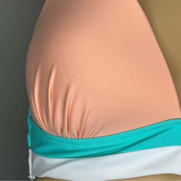 NWT Stylish Swimwear Beach White and Aqua Halter Bikini Top Size Large - Picture 2 of 8